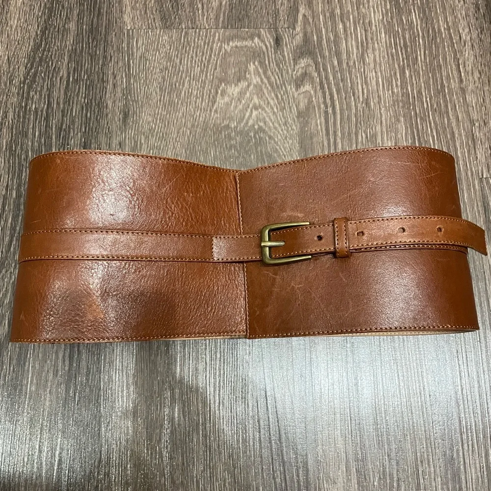 Saks Fifth Avenue Leather Wide  Brown Waist Belt M